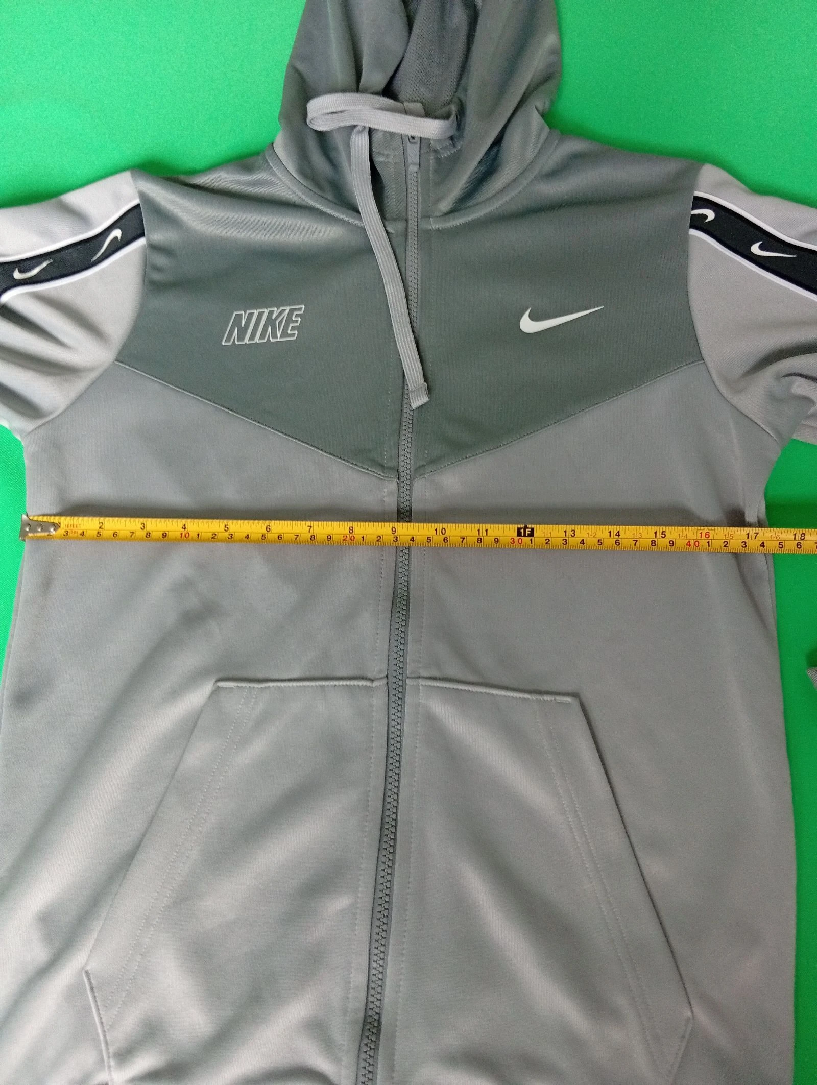 Camisola com capuz e zíper Nike de dois materiais Cinza - Tamanho PP – photo 11